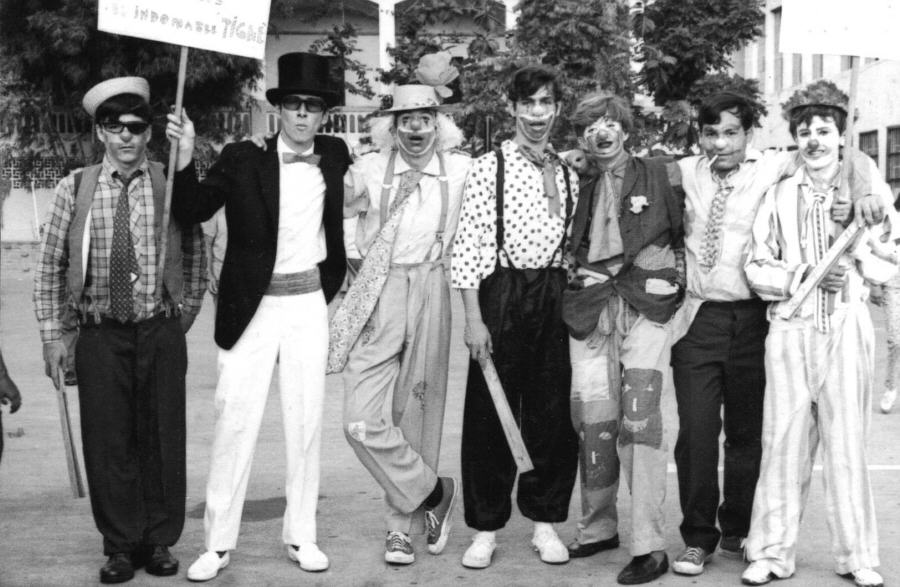 Los Payasos
